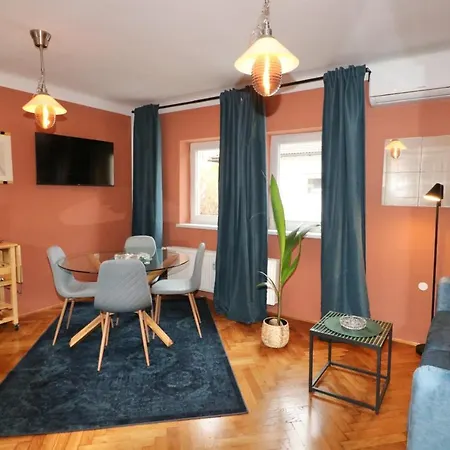 Studio City Apartment