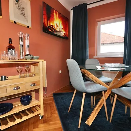 Apartment Studio City